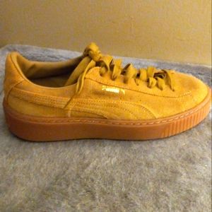 Womens suede puma sneakers